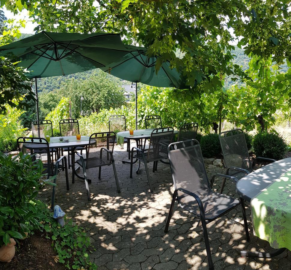 Weingut Erich Serwazi Mesenich Exterior photo